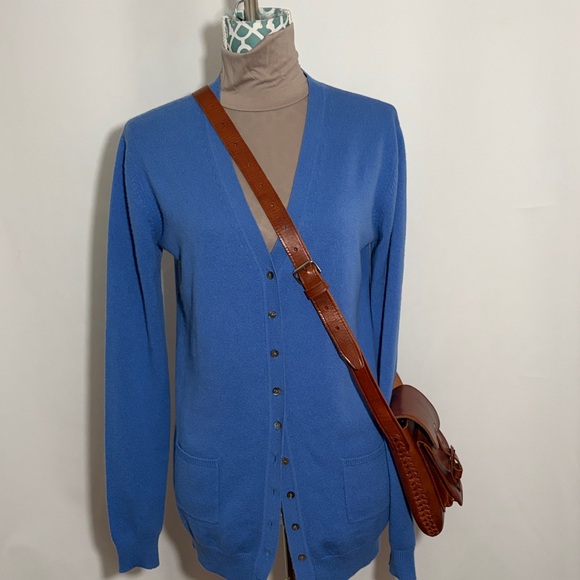 Classic Brown Leather Crossbody - Picture 3 of 11